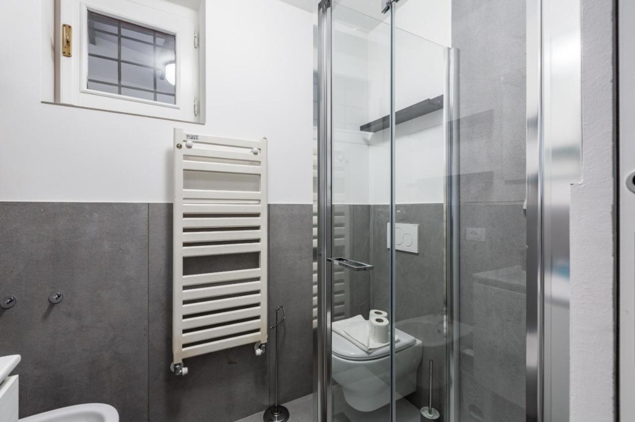 מילאנו New! Studio Apt 700M From Corso Lodi! מראה חיצוני תמונה